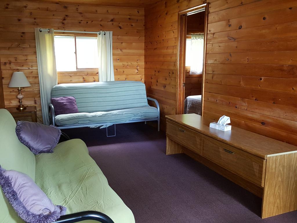 Red Lodge Resort Little Current Luaran gambar